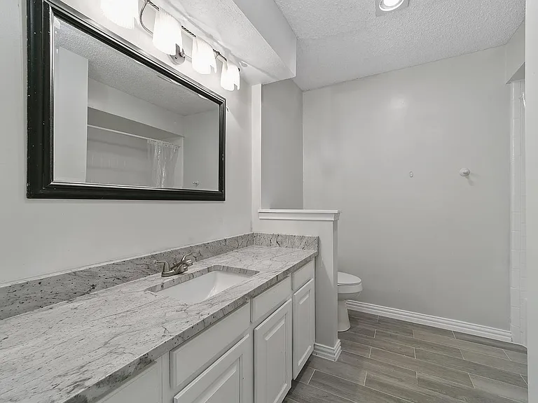 5330 Daytona Dr — Photo 21