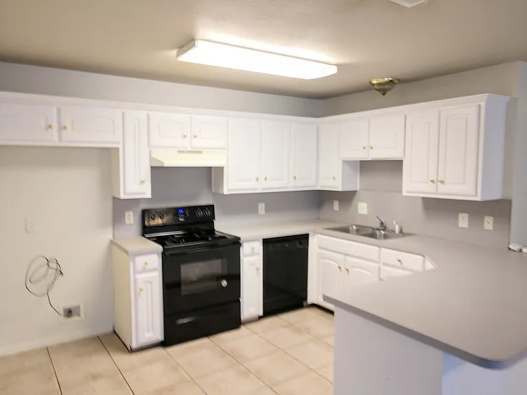 3908 Stuart Rd — Photo 4