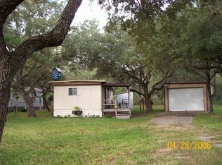 401 Sunset Dr, Rockport, TX 78382