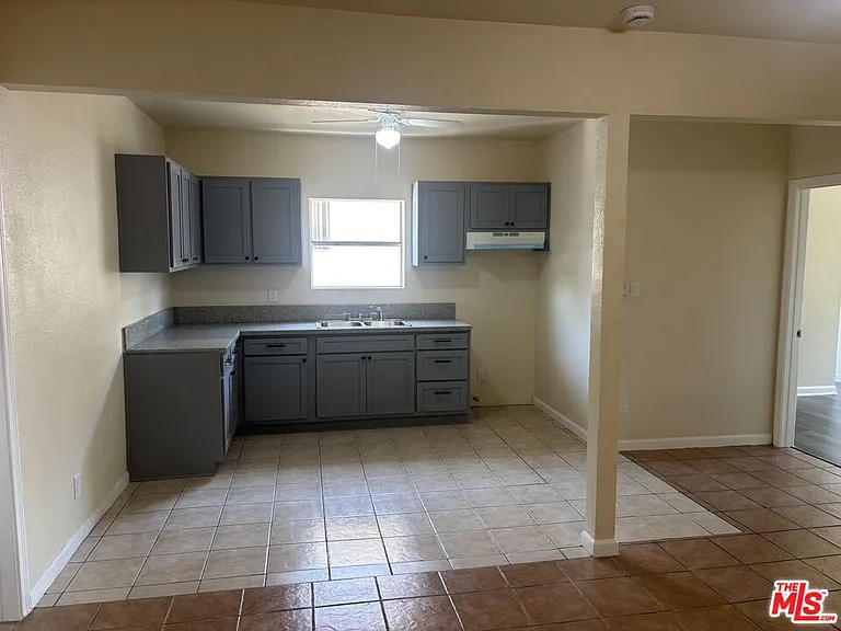 163 E 35th St #165-1/4 — Photo 6