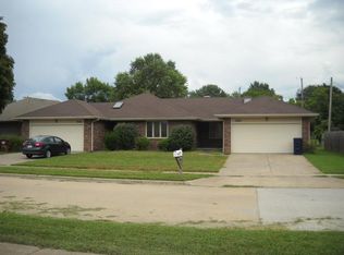 3500 S Elmira Ave, Springfield, MO 65807