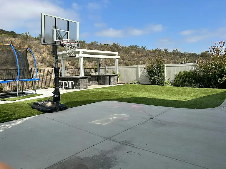 9020 Hightail Dr — Photo 8