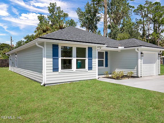 3rd image of 126 ROBERTS Boulevard