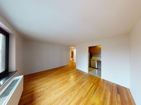5th image of 284 Mott St APT 8Q