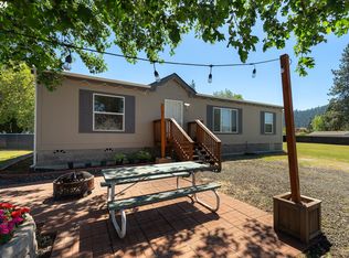 81 SE Edwards Ave, Winston, OR 97496