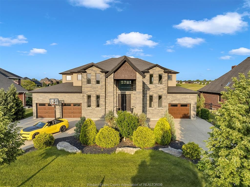 4000 Saint Francis Cres