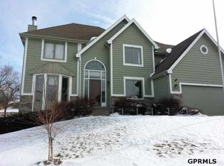 6435 N 105th St, Omaha, NE 68134