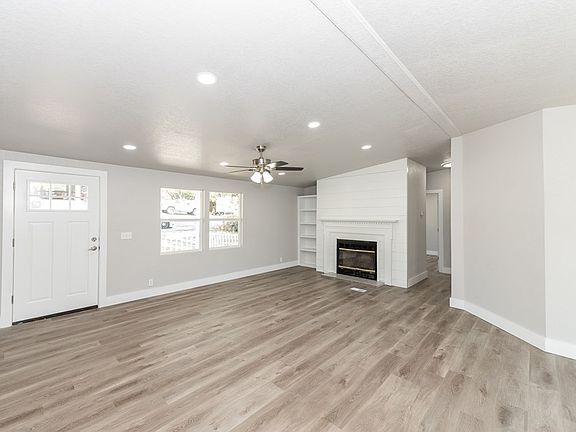 2nd image of 108 Donna Dr
