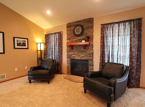 4th image of 4034 Northview Dr