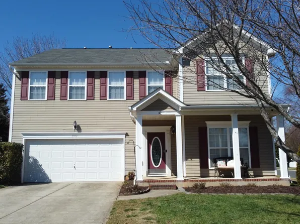 2102 Big Pine Dr, Matthews, NC 28105
