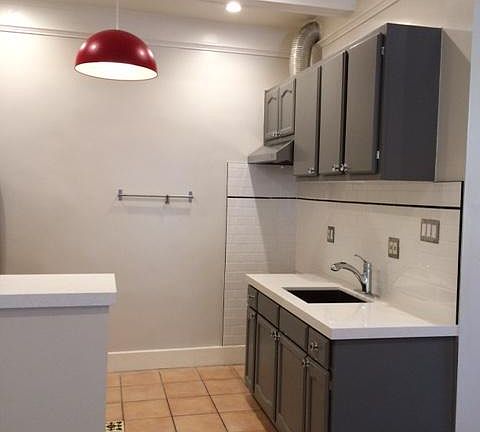 3rd image of 837 N La Fayette Park Pl APT B