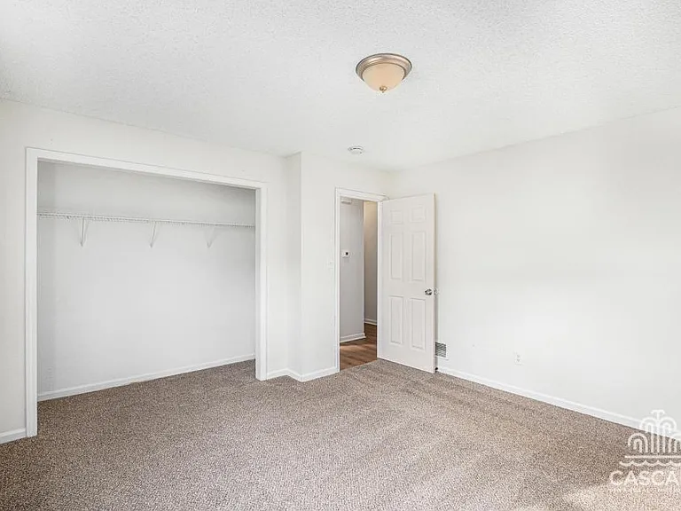 639 N Queen Ridge Ct — Photo 9