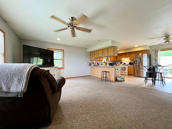 3rd image of 28421 Clary Ln
