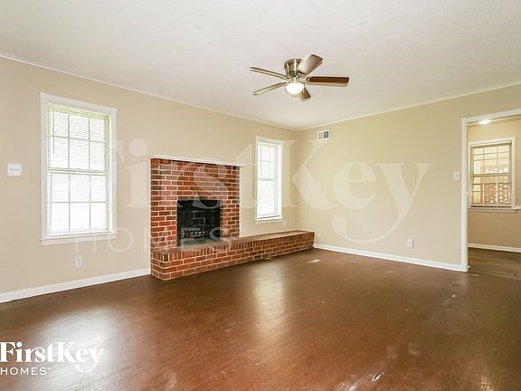 3rd image of 4832 Rolling Meadows Dr