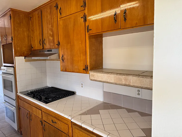 1103 S Redwood Dr — Photo 5