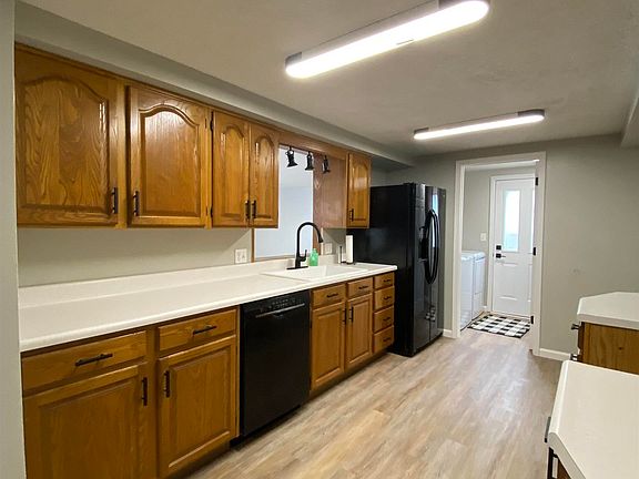 3rd image of 2630 Deerwood Dr