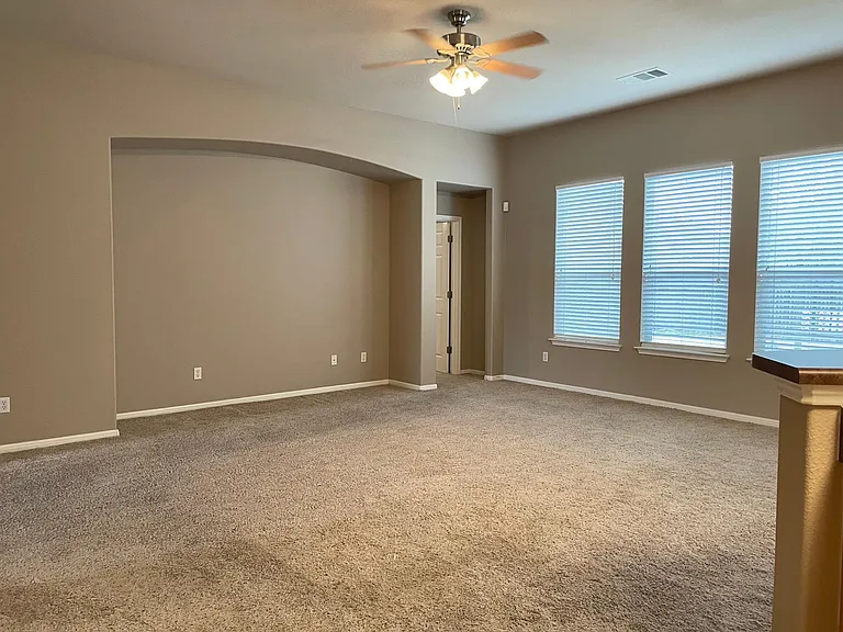 11713 Dunblane Way — Photo 10