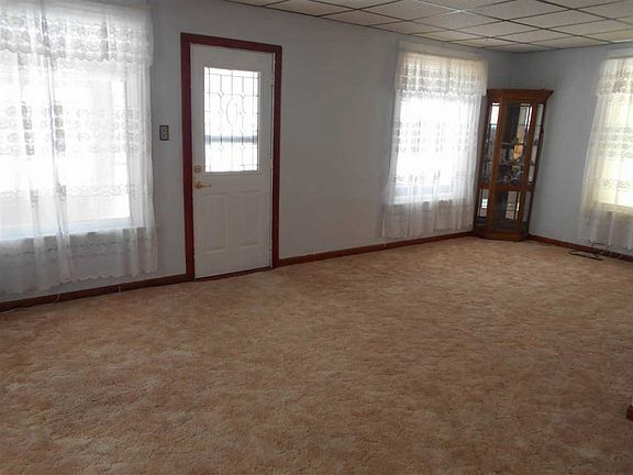 5th image of 1809 W 6th St