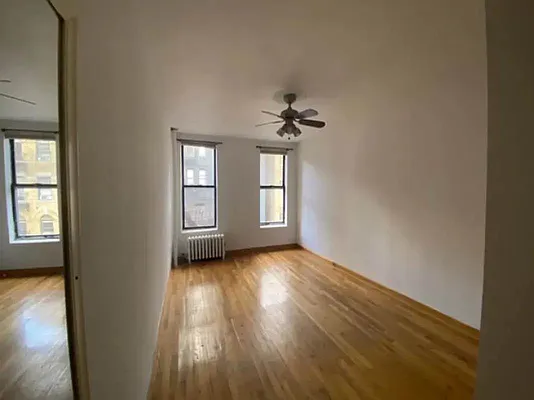 Rented by Compass | media 22