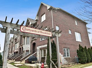 4301 Eberly Ave, Brookfield, IL 60513