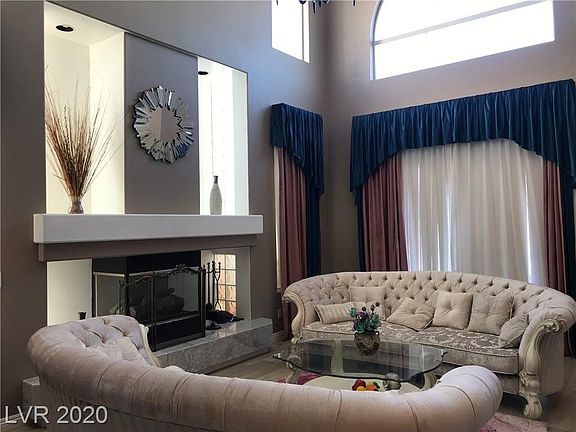 4th image of 7620 Jacaranda Bay St