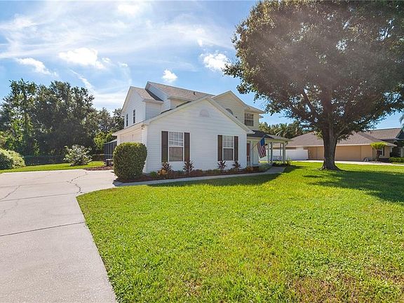 3rd image of 5625 Summerland Hills Cir