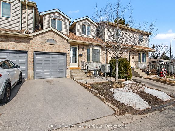 4th image of 90 Lawrence Ave #93