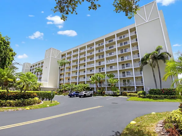 7290 Kinghurst Drive #803, Delray Beach, FL 33446