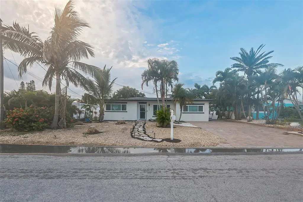 Building Photo - 747 Pruitt Dr