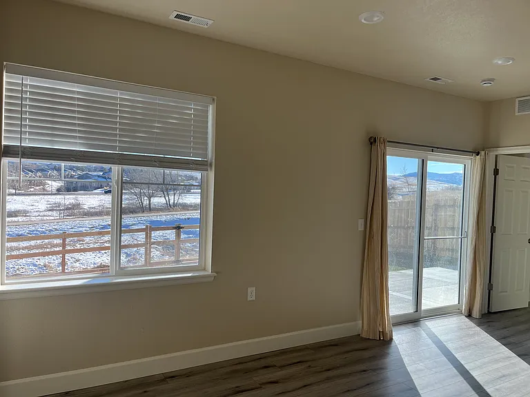 2465 Andrew Dr — Photo 17