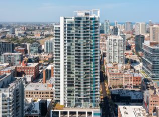 303 W Ohio St #2202, Chicago, IL 60610