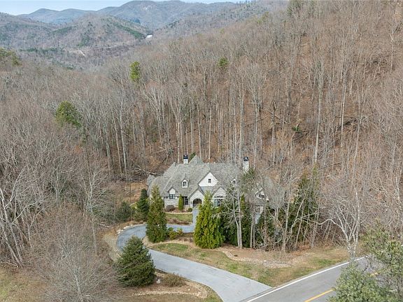 3rd image of 501 Mountain Summit Rd