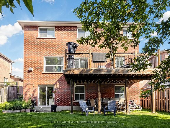 5th image of 135 Buchanan Dr