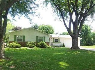 58272 Valley View Dr, Elkhart, IN 46517