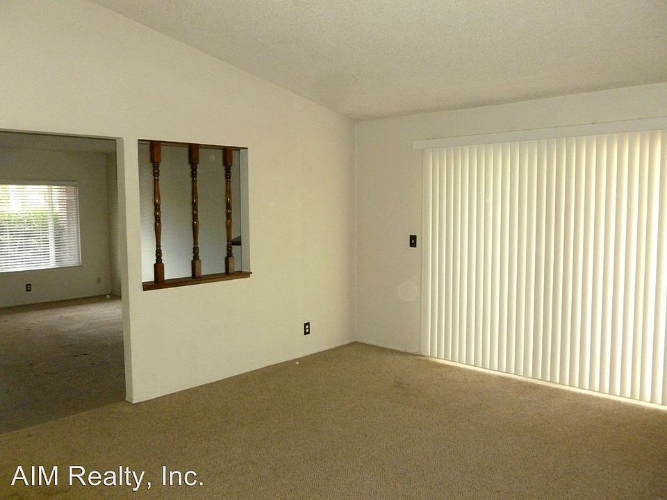 1st image of 2806 S Whitney Blvd
