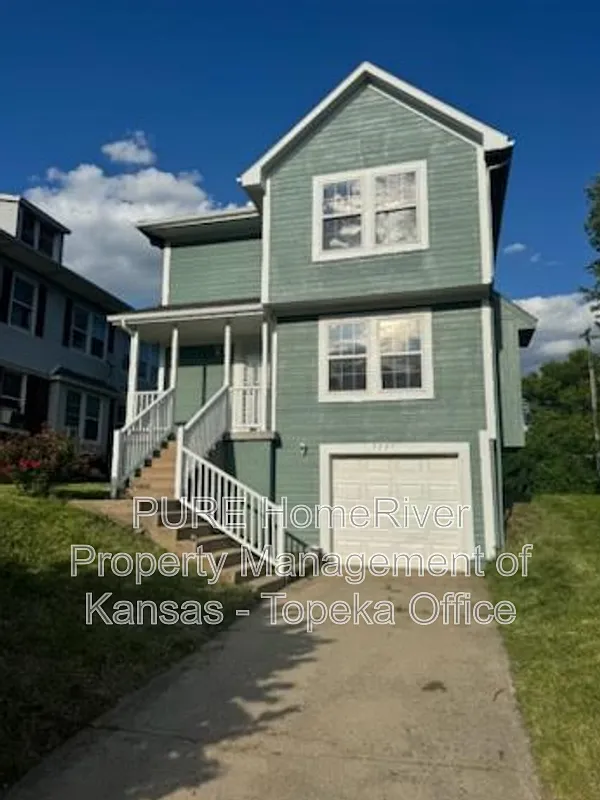 3 bed, 3.0 bath, 1738 sqft, $1,715 — Photo 1
