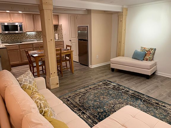 3rd image of 2951 Birch Hollow Dr