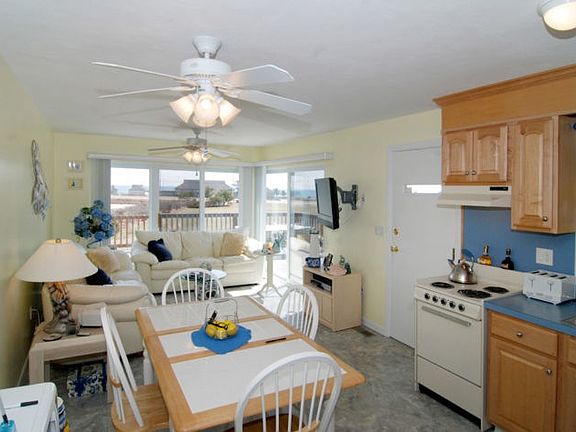 4th image of 38 Desano Dr