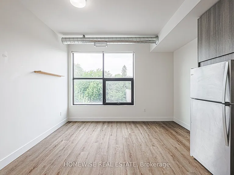 3020 Dundas St W #204 — Photo 10