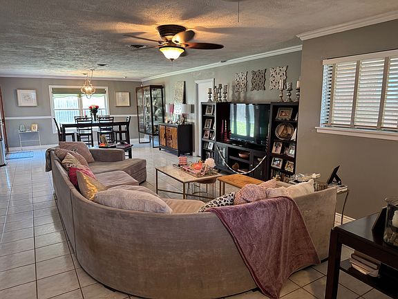 3rd image of 4318 Driftwood Pl