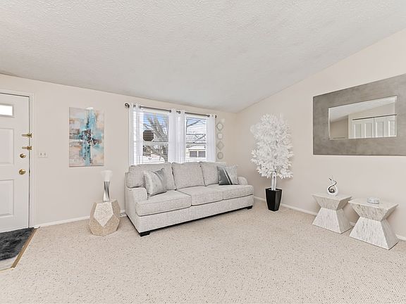 4th image of 36 Weather Wood Ln