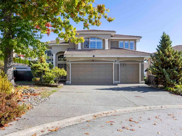 120 Cedarwood Dr, Pt Moody, BC V3H 5A8
