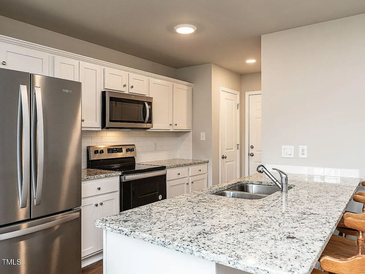 3 bed, 1497 sqft, $1,995 — Photo 4