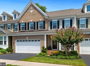 10282 Greenspire Dr, Oakton, VA 22124