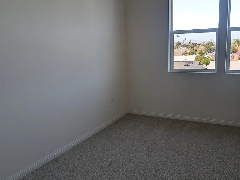 2430 E Lincoln Ave #6 — Photo 23