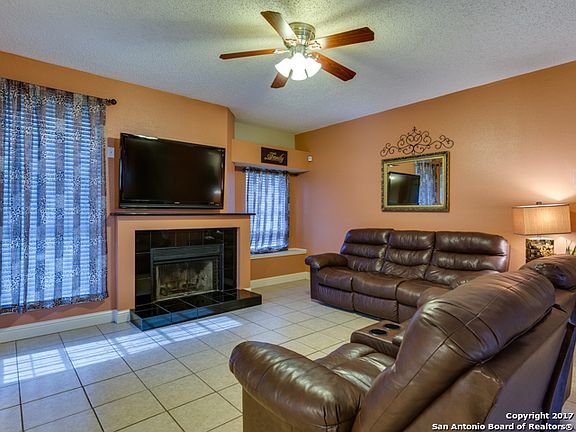 5th image of 10342 Cedarbend Dr