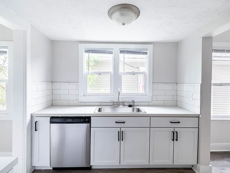 450 N Kealing Ave #452 — Photo 8