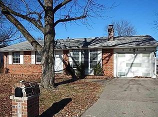 2313 Golfway St, Saint Charles, MO 63301