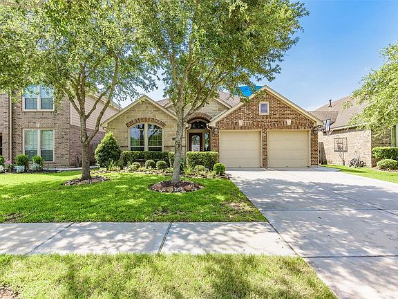 2nd image of 3113 Crystal Cascade Ln