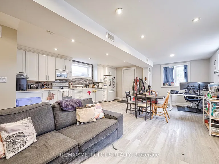 14 Stephen Dr #BASEMENT — Photo 19